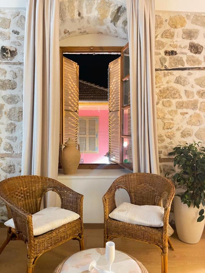 Bohemian Boutique Suites Vlorë エクステリア 写真